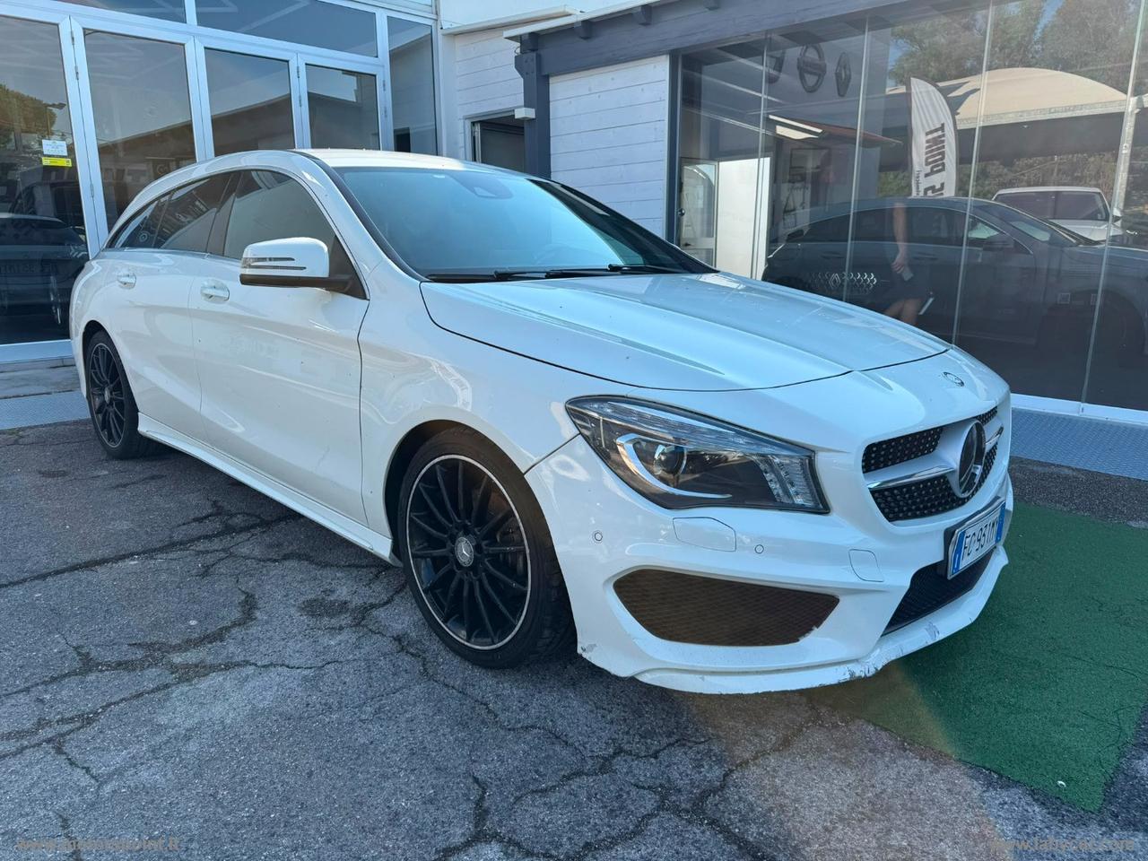 MERCEDES-BENZ CLA 200 d Automatic Premium Dark Night PER OPERATORI DEL SETTORE