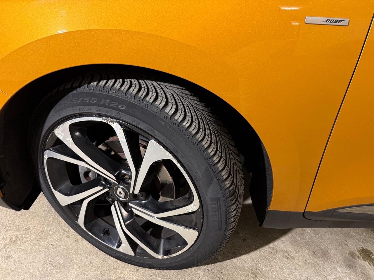 Renault Scénic dCi 110 CV EDC Bose