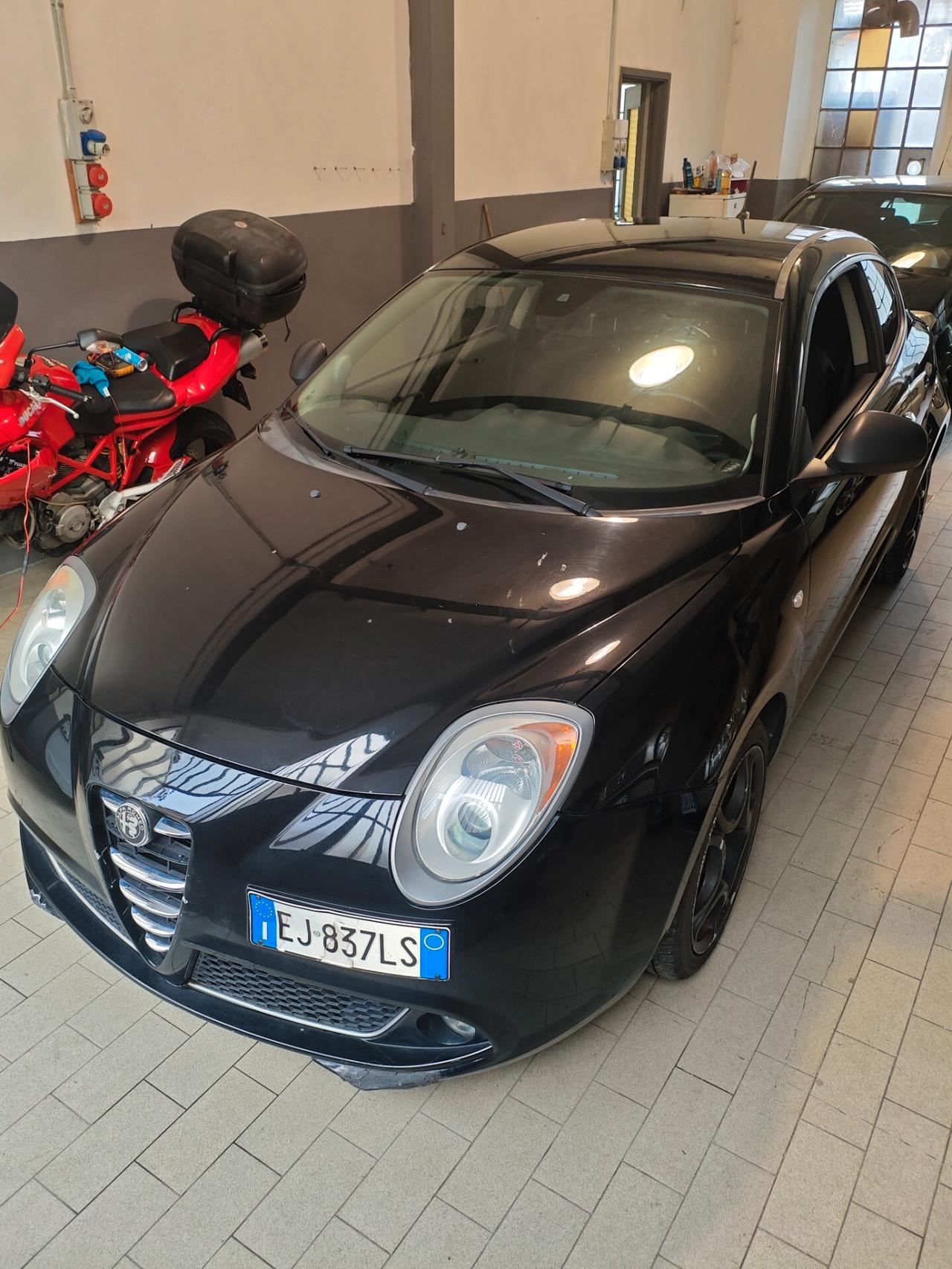 Alfa Romeo MiTo 1.4 105 CV M.air S&S Distinctive Sport Pack