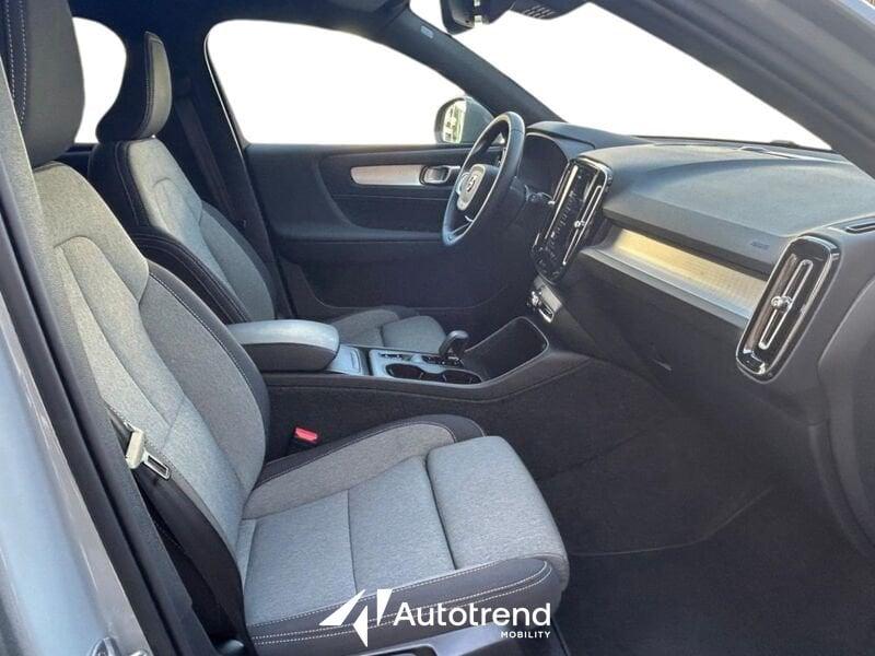 Volvo XC40 B3 163+14 CV Automatico LED Core