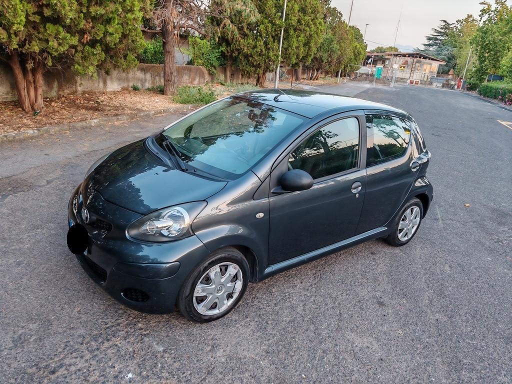 Toyota Aygo 1.0 benzina 2011 come nuova