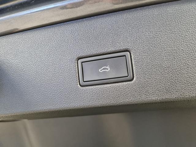 VOLKSWAGEN T-Roc R-LINE 2.0 TSI DSG 4MOTION BlueMotion Technology