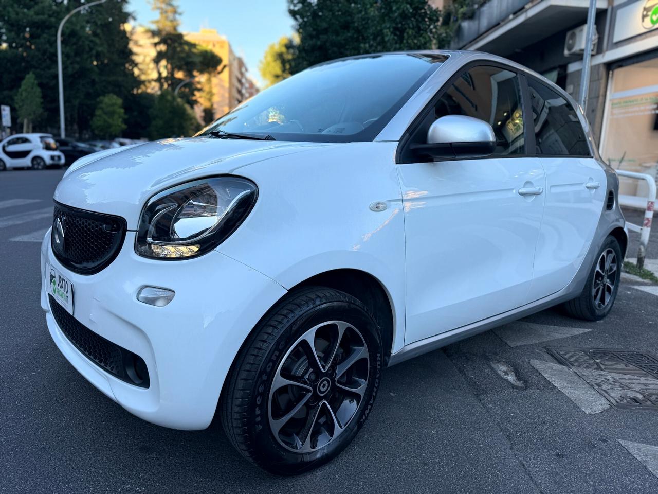 Smart ForFour 1.0 70cv Automatica NO VINCOLI