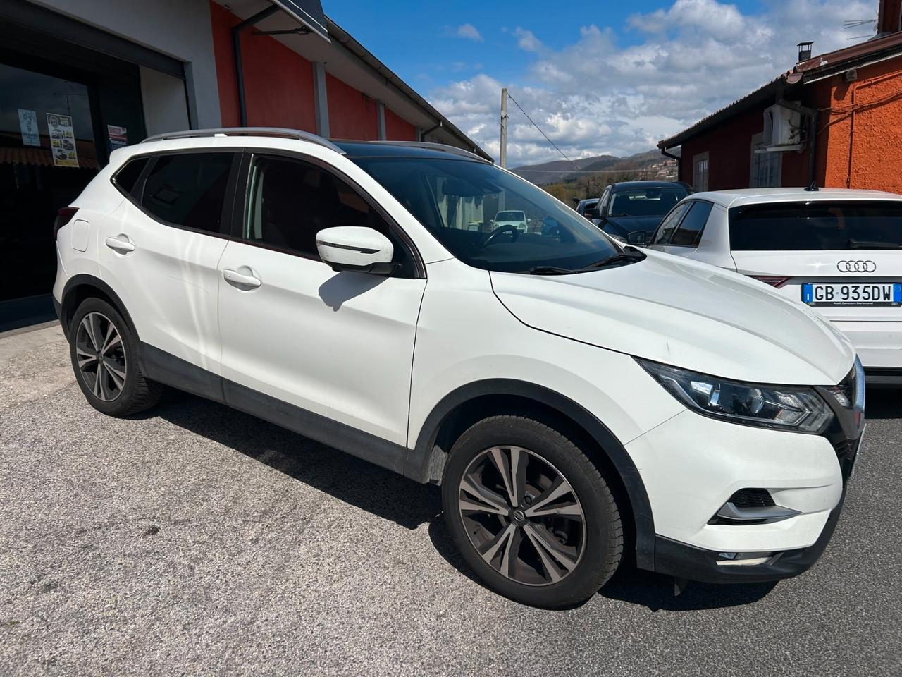 Nissan Qashqai 1.5 dCi N-Connecta