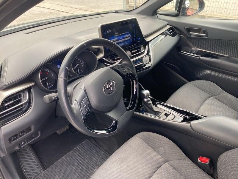 Toyota C-HR 1.8 Hybrid E-CVT Trend