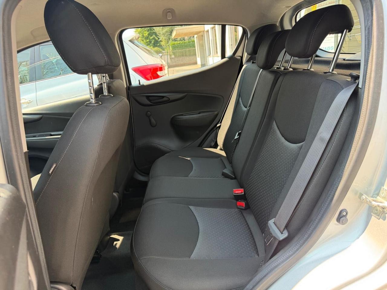Opel Karl 1.0 75 CV Cosmo
