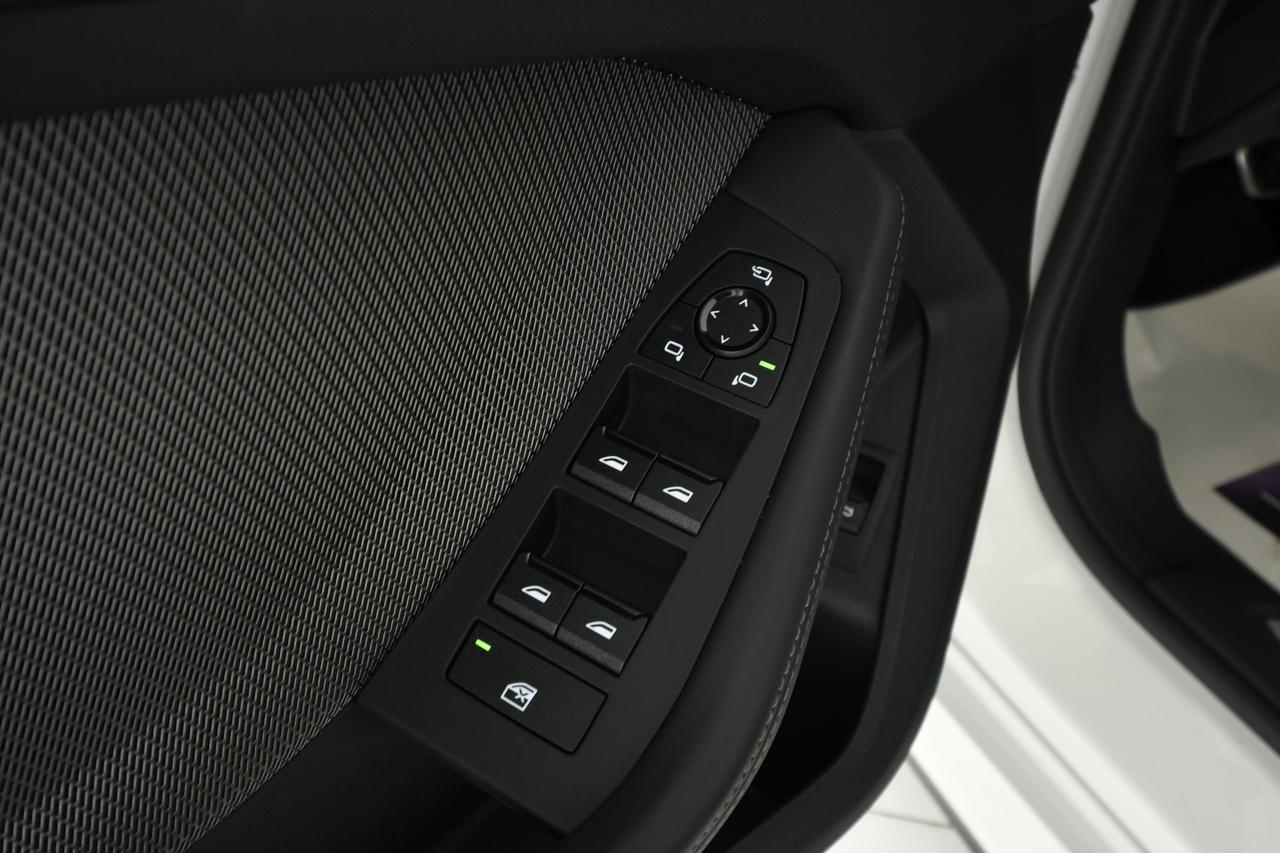 BMW 120d 48V MSport auto HEAD-UP+CAMERA 360+ACC+C18"