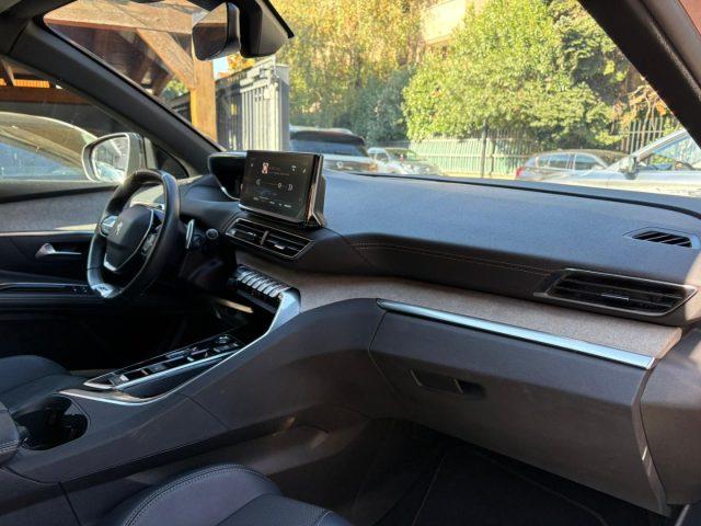 PEUGEOT 5008 BlueHDi 130 EAT8 GT