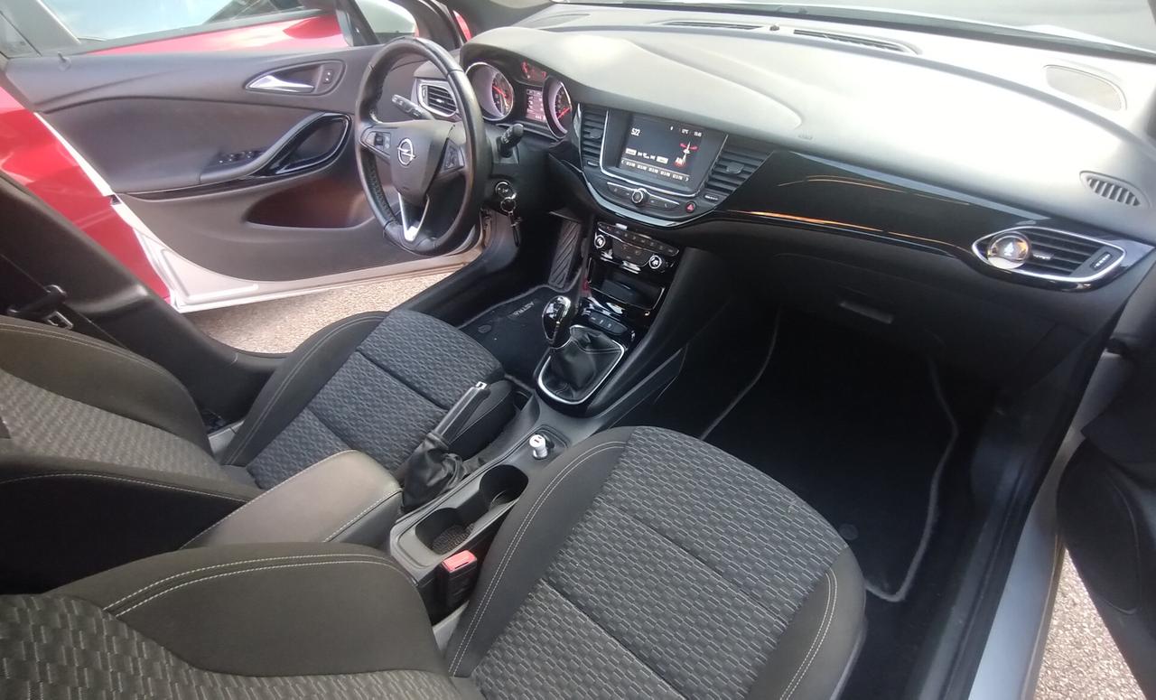 Opel Astra 1.6 CDTi 136CV Start&Stop 5 porte Dynamic NEOPATENTATI