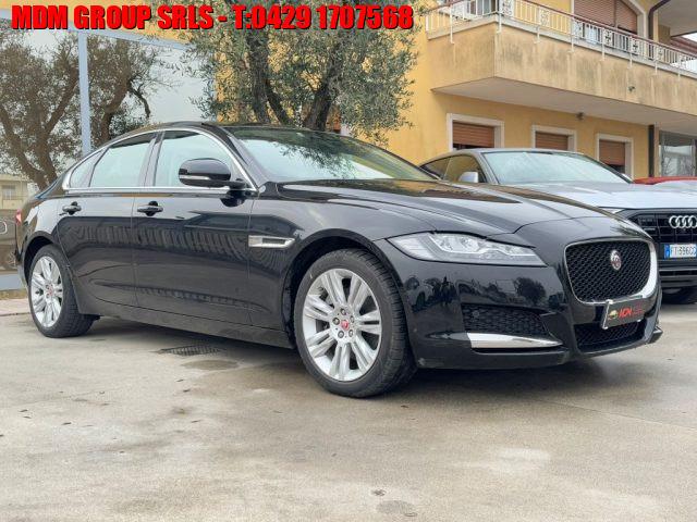 JAGUAR XF 2.0 D 180 CV aut. Chequered Flag