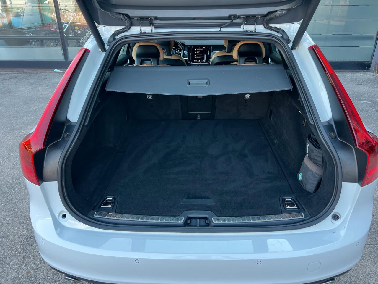 Volvo V90 D4 AWD Geartronic Momentum/TAGLIANDI UFFICIALI