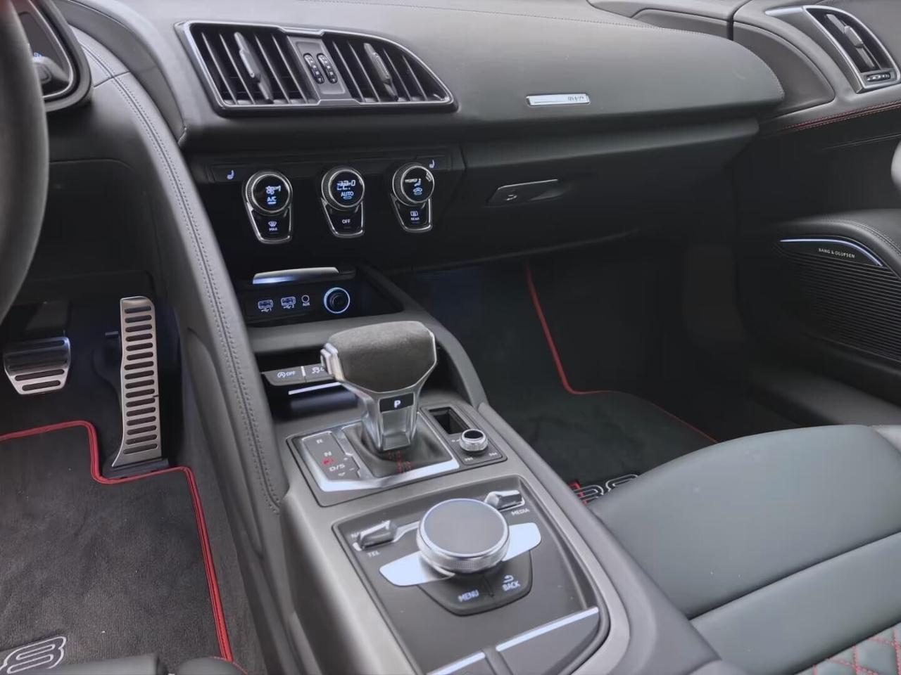 Audi R8 Coupé V10 prestazioni RWD 419 (570) kW (CV) S t