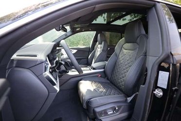 Audi Q8 50 30tdi S-line 23"-Pano-Matrix-Valc.Rombi-Sedili.Climatiz-B&O