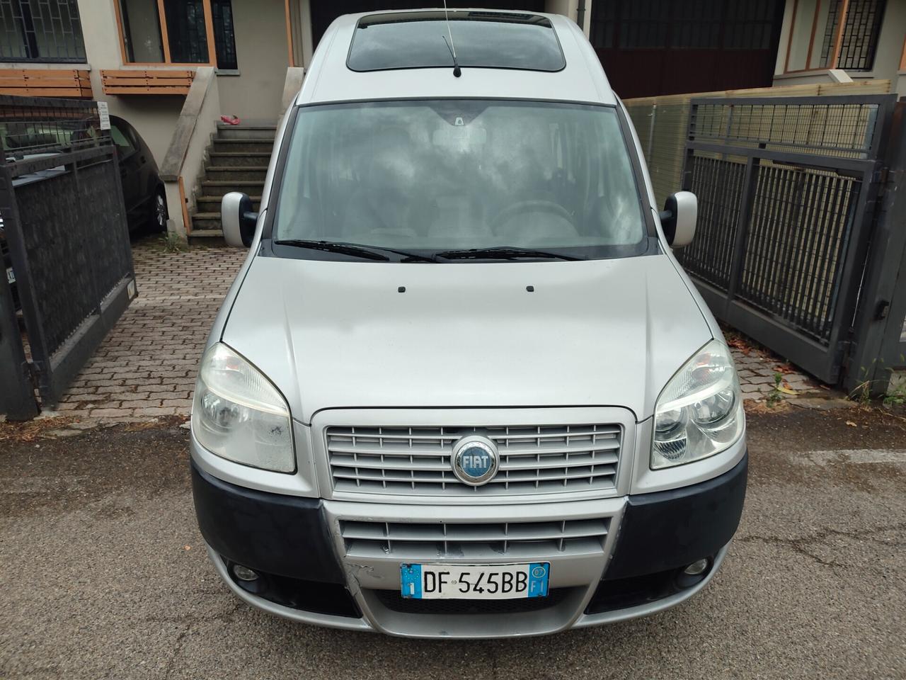 FIAT DOBLO 1.4BENZINA CON PEDANA DISABILI POCHI KM