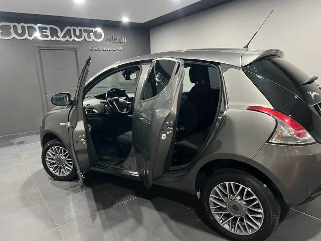 LANCIA Ypsilon 0.9 TwinAir 85 CV 5 Ecochic Gold