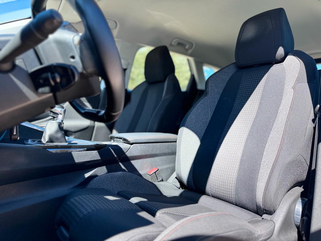 Peugeot 3008 1.5 BlueHDi 130 S&S Business