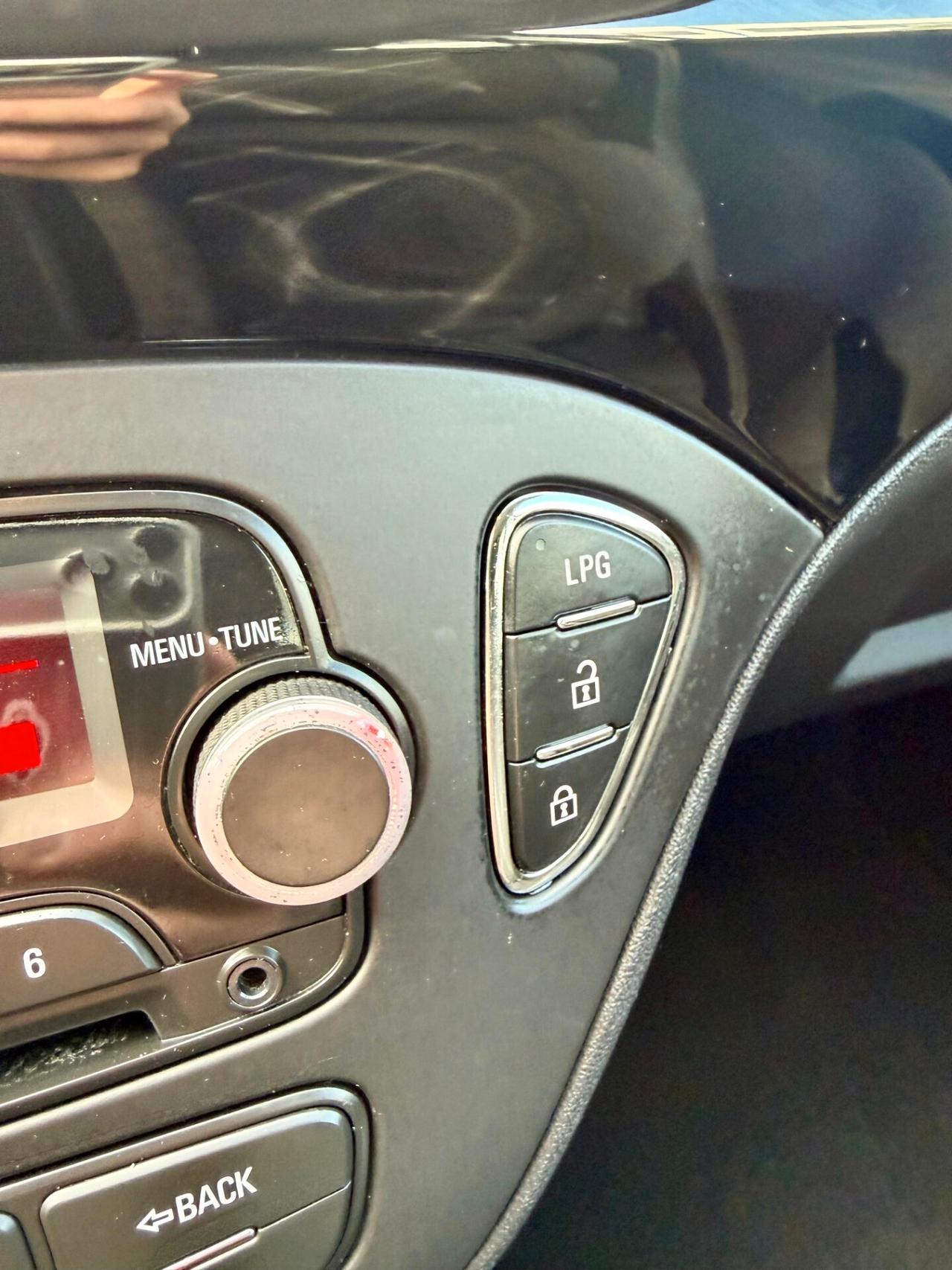 OPEL CORSA 1.4 GPL FINO 2036 - EURO 6