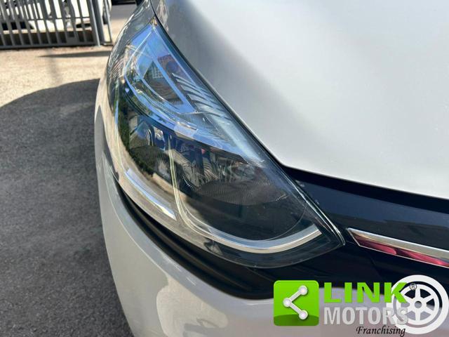 RENAULT Clio 1.2 75 CV 5 porte Duel2