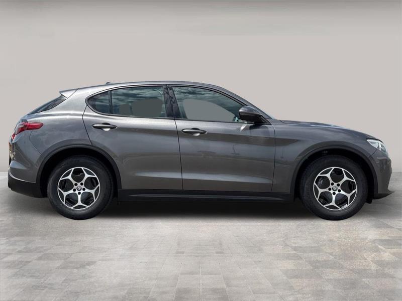 Alfa Romeo Stelvio 2.2 Turbo Business RWD AT8