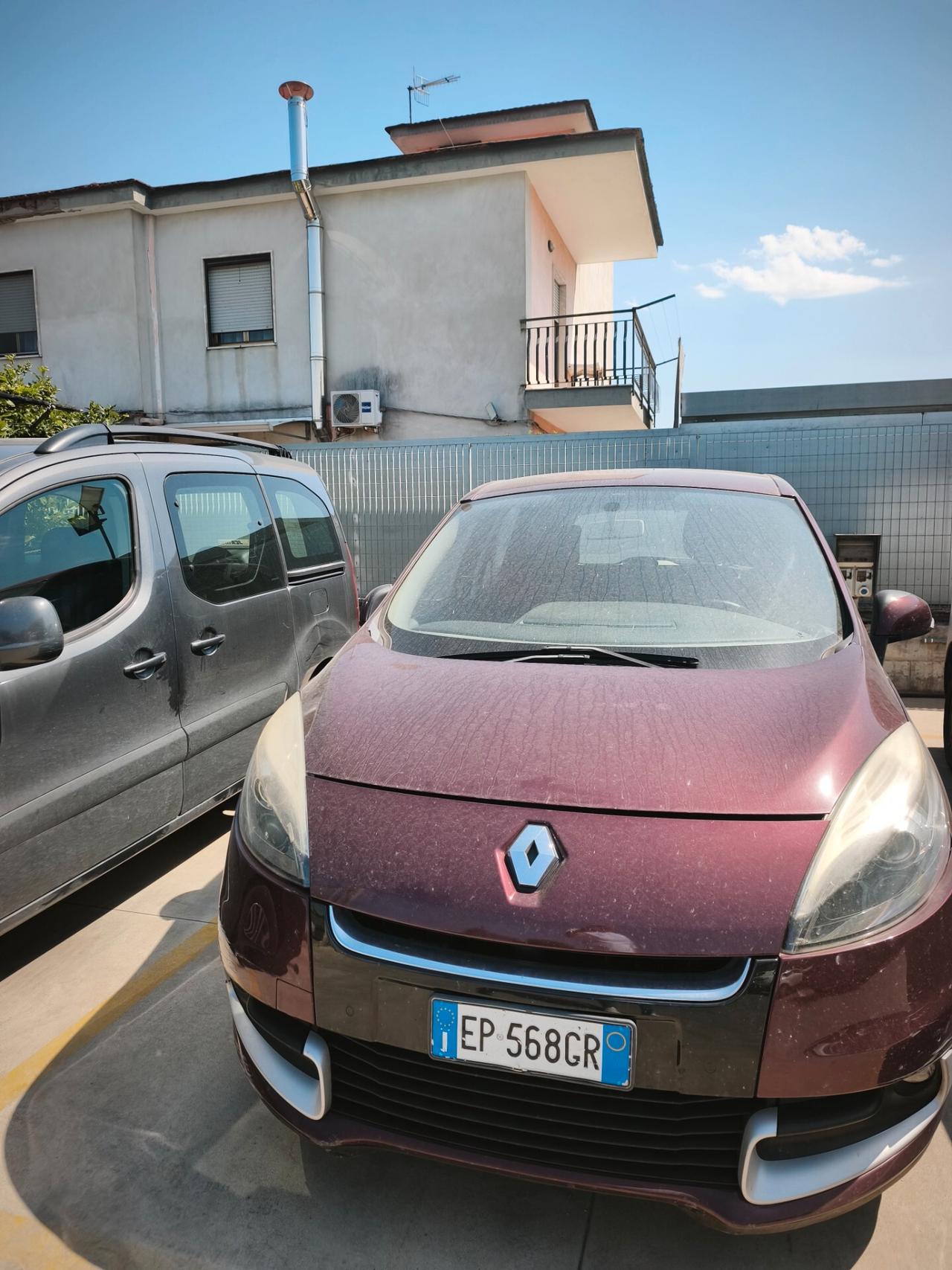 Renault Scenic Scénic XMod 1.5 dCi 110CV problemi al motore Start&Stop Live