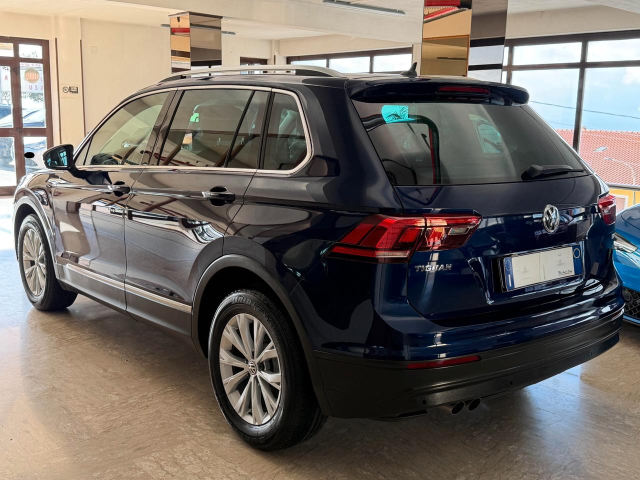 Volkswagen Tiguan 1.6 TDI 115 cv. BUSINESS (Nav)