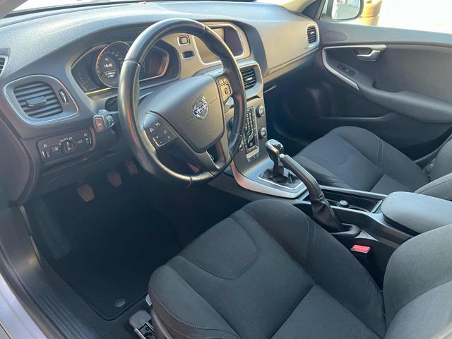 VOLVO V40 D2 1.6 Business Edition