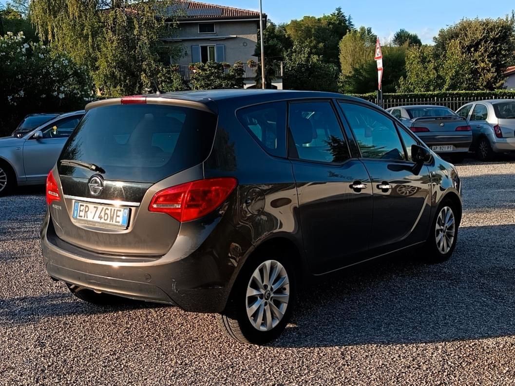 Opel Meriva 1.4t Cosmo Gpl-tech
