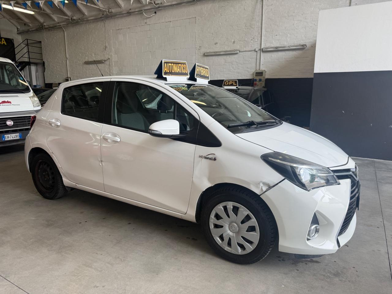 Toyota Yaris 1.5 Hybrid 5 porte Active AUTOMATICA