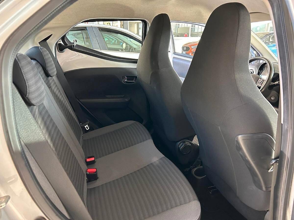 Toyota Aygo 1.0 VVT-i 72 CV 5 porte x-cool