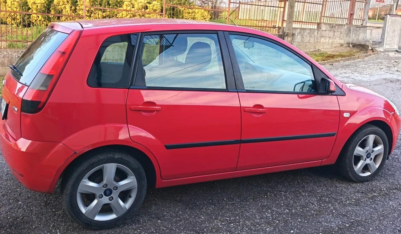 NEOPATENTATI ford FIESTA diesel