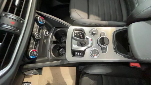 ALFA ROMEO Stelvio 2.2 TD 210 CV AT8 Q4 Veloce - TETTO!