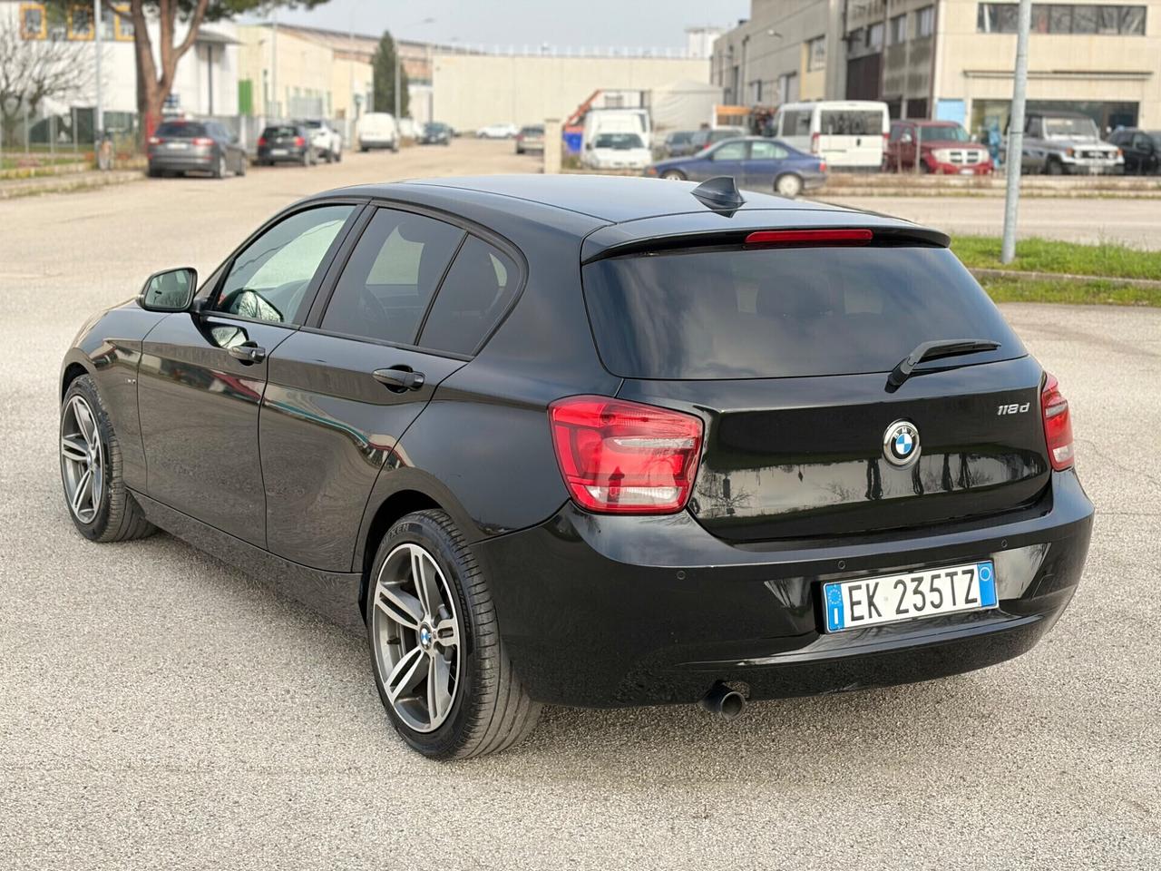 Bmw 118d 5p. Sport 2011