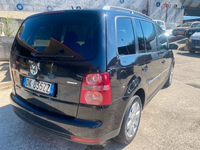 Volkswagen Touran 2.0 Conceptline Ecofuel