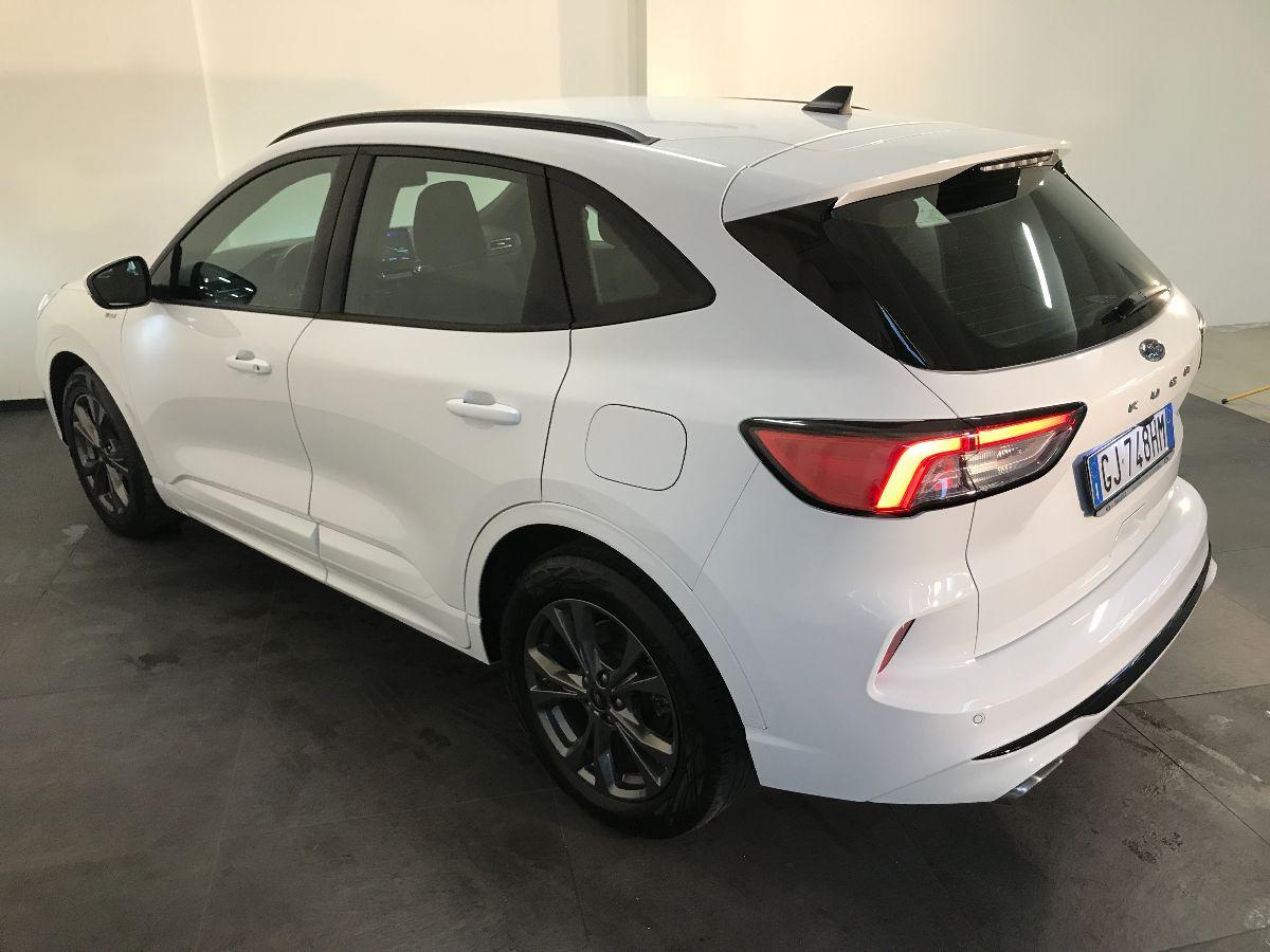 FORD Kuga 1.5 TDCI 120 CV AUTOMATICA ST-Line