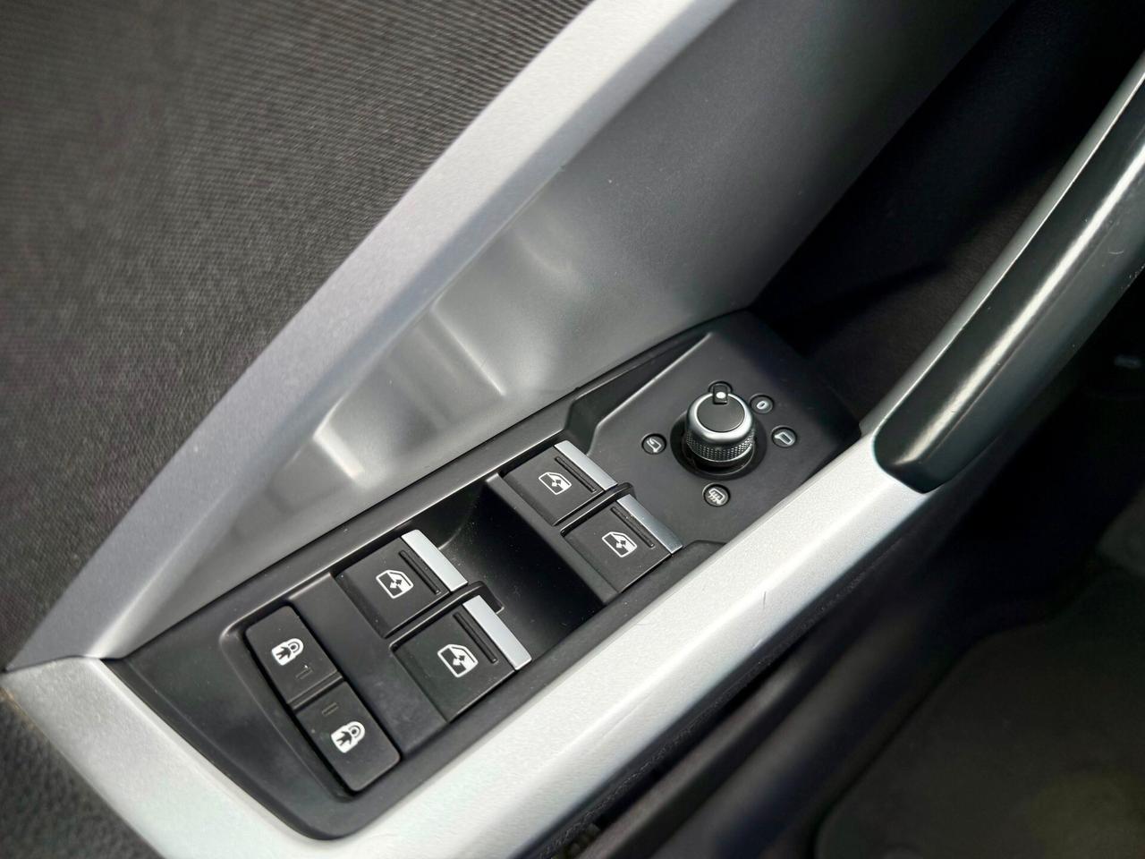 Audi Q3 45 2.0 tfsi S line edition quattro 245cv s-tronic FARI MATRIX