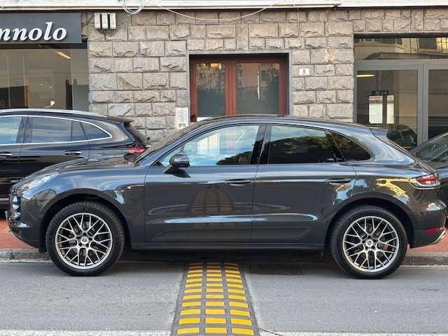 Porsche Macan 2.0 245cv