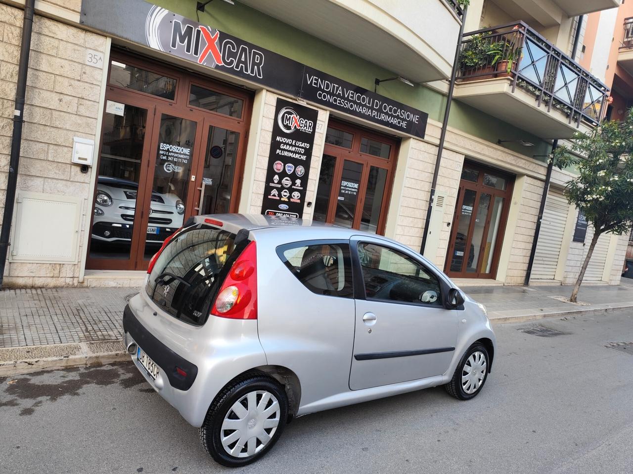 Peugeot 107 1.0 BENZINA 68CV 3p