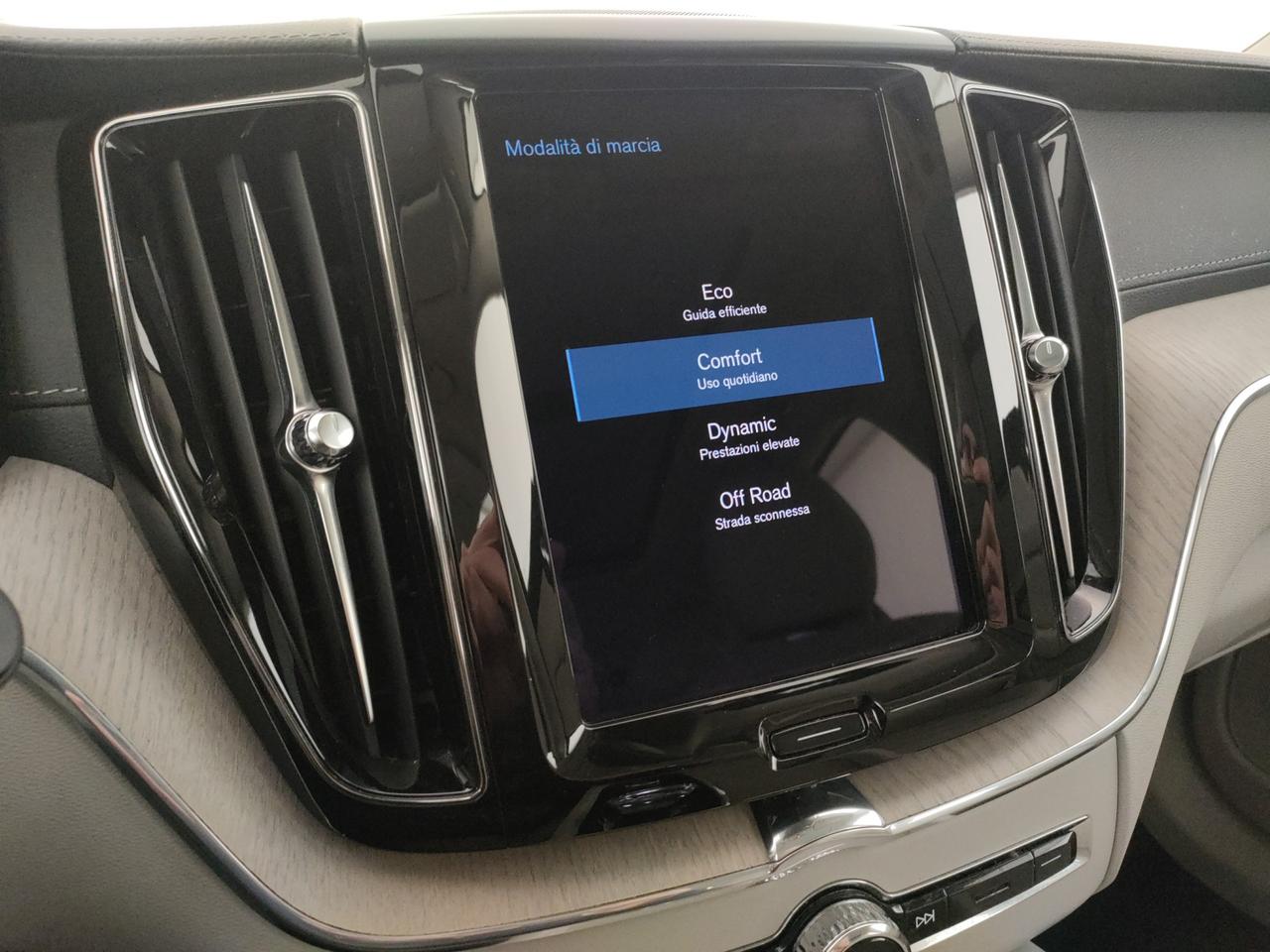 Volvo XC60 2.0 b5 Inscription awd