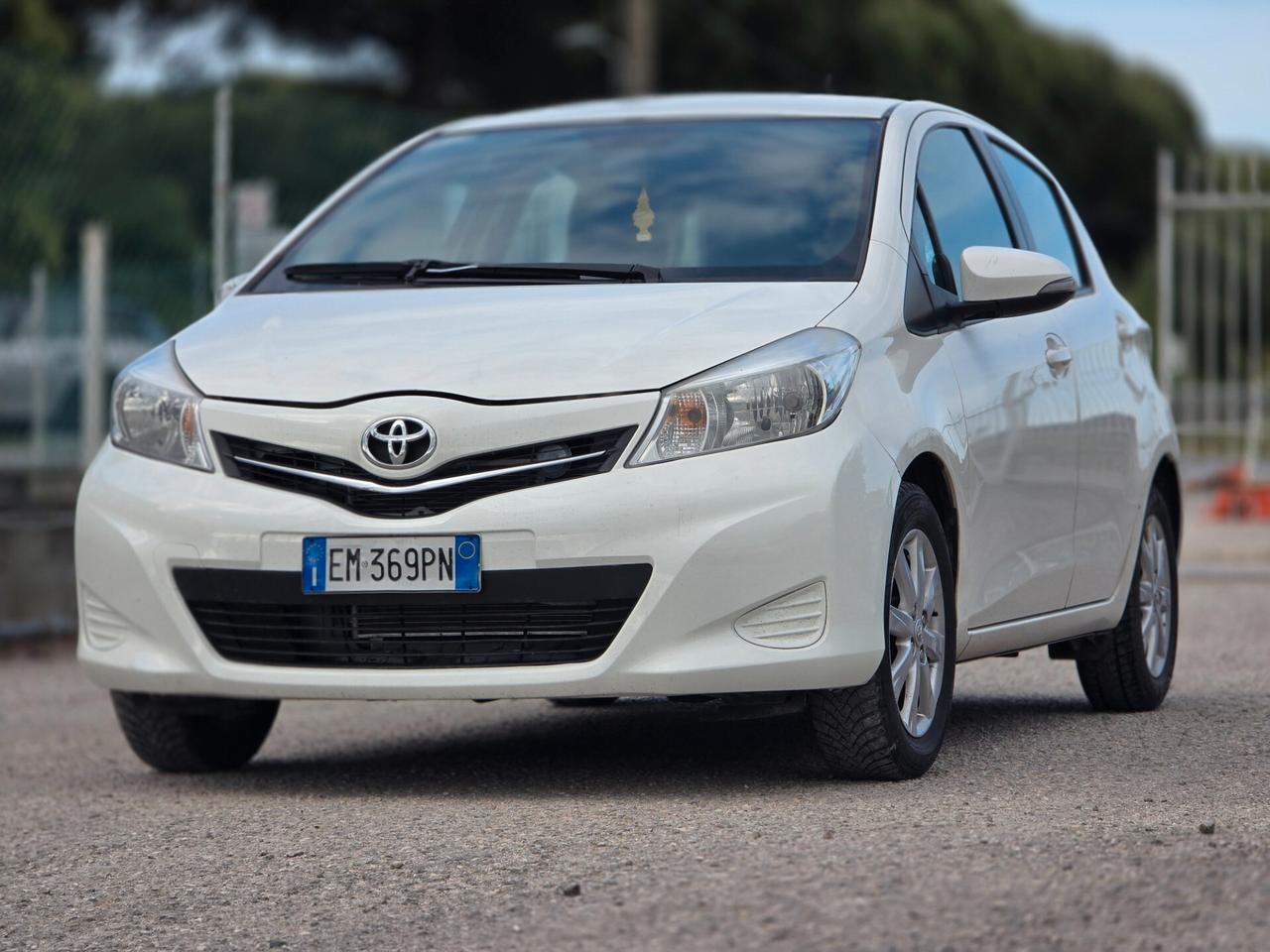 Toyota Yaris 1.0 5 porte Active