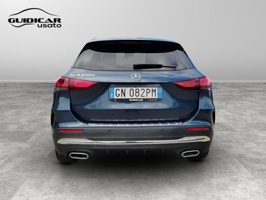 Mercedes-Benz GLA-H247 2020 - GLA 250 e phev (eq-power) Premium auto