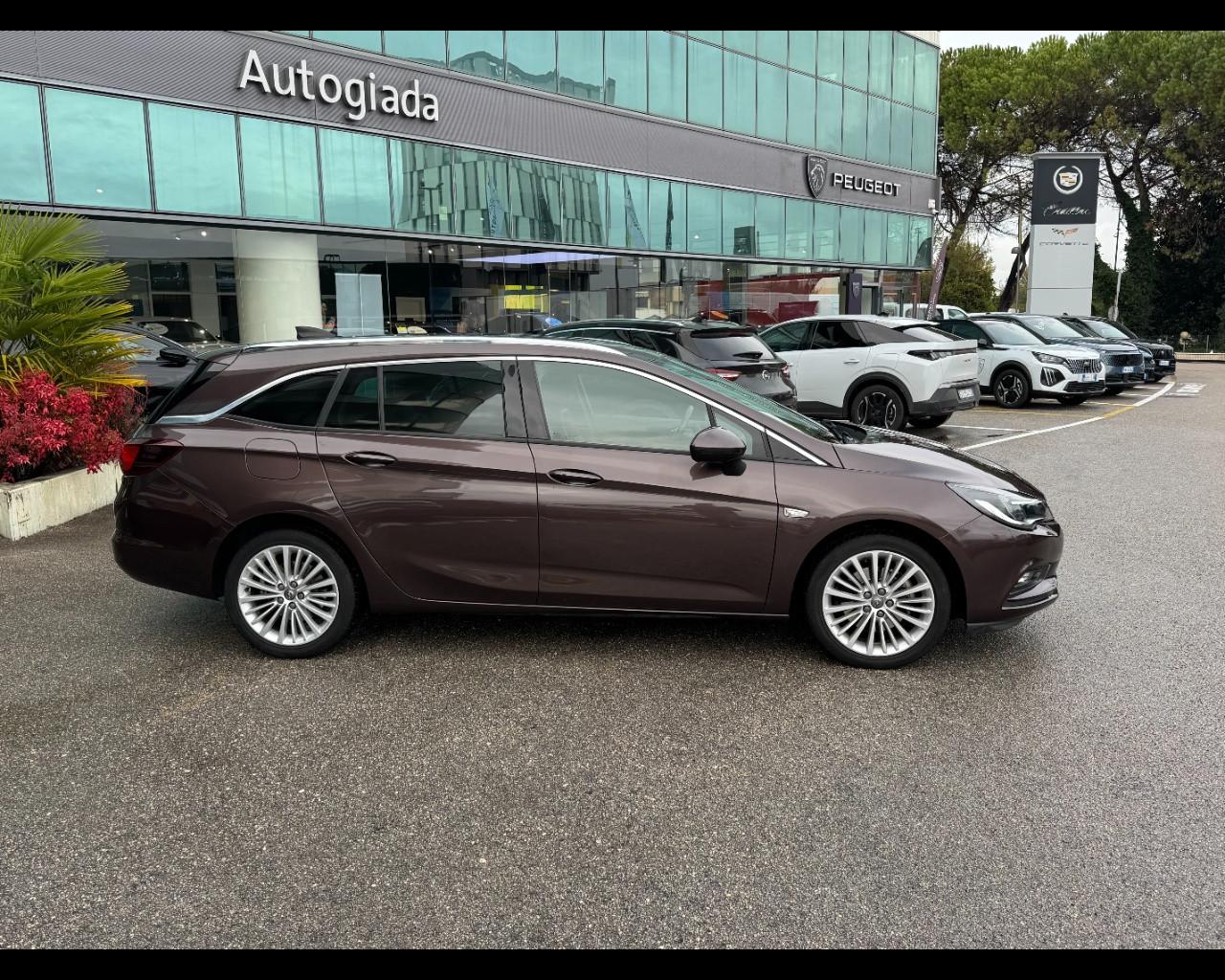 OPEL Astra 5ª serie - Astra 1.6 CDTi 136CV aut. Sports Tourer Inn