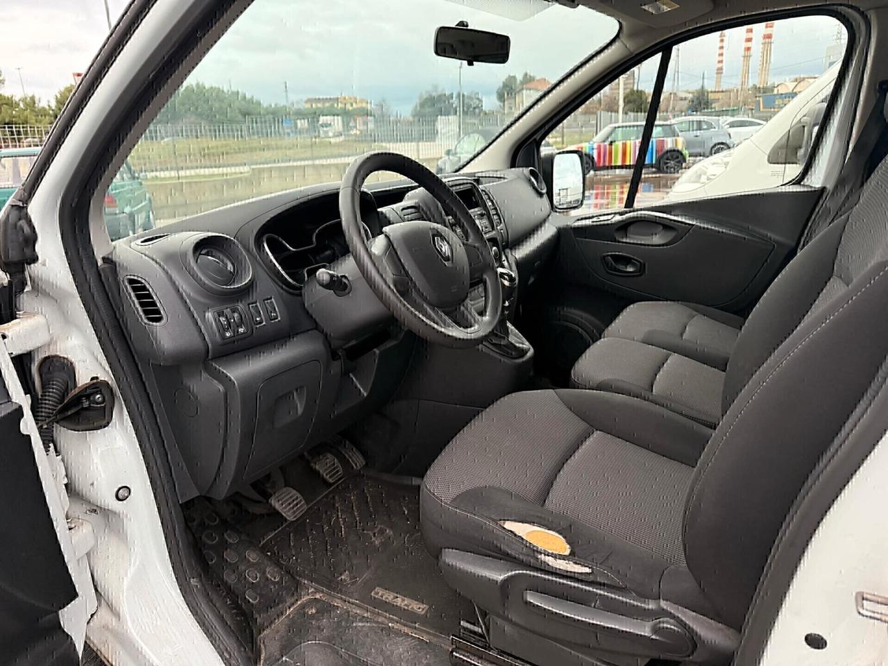 Renault Trafic T29 2.0 dCi 120CV PC-TN Zen Heavy