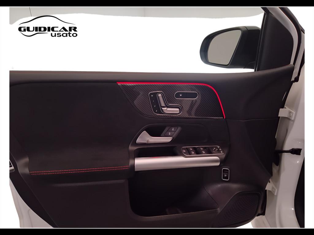 Mercedes-Benz Classe B - W247 2023 - B 250 AMG Line Advanced Plus 4matic auto