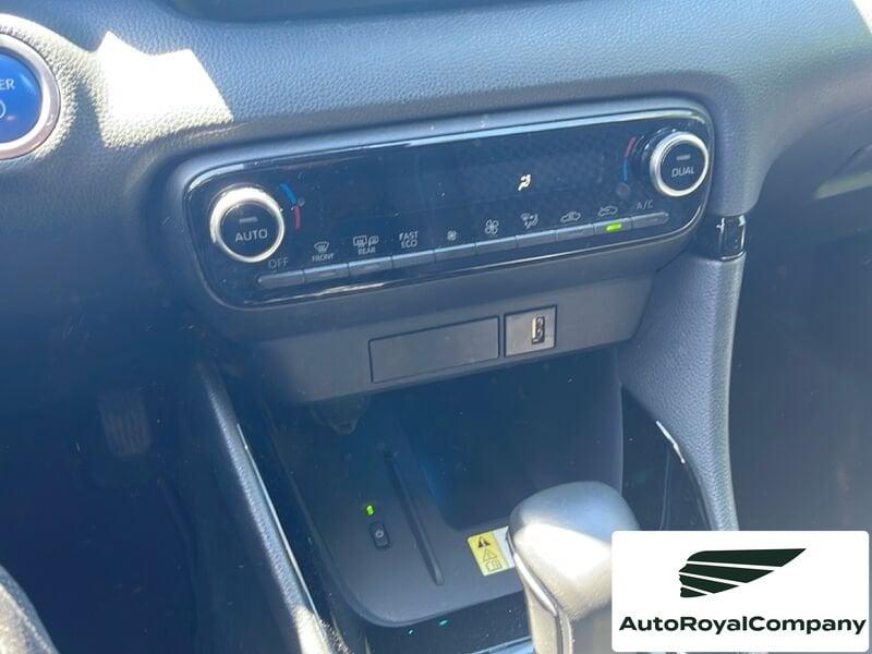 Toyota Yaris Hybrid Style MY22