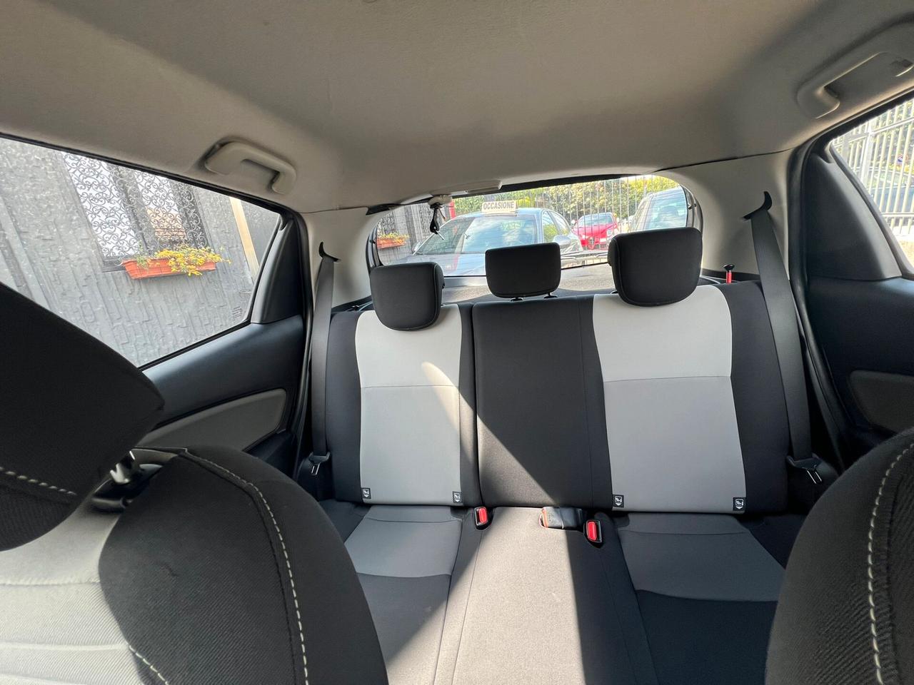 Toyota Yaris 1.5 5 porte Active