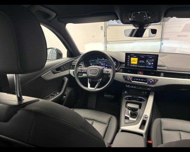AUDI A4 Avant 40 TDI quattro S tronic Business Advanced