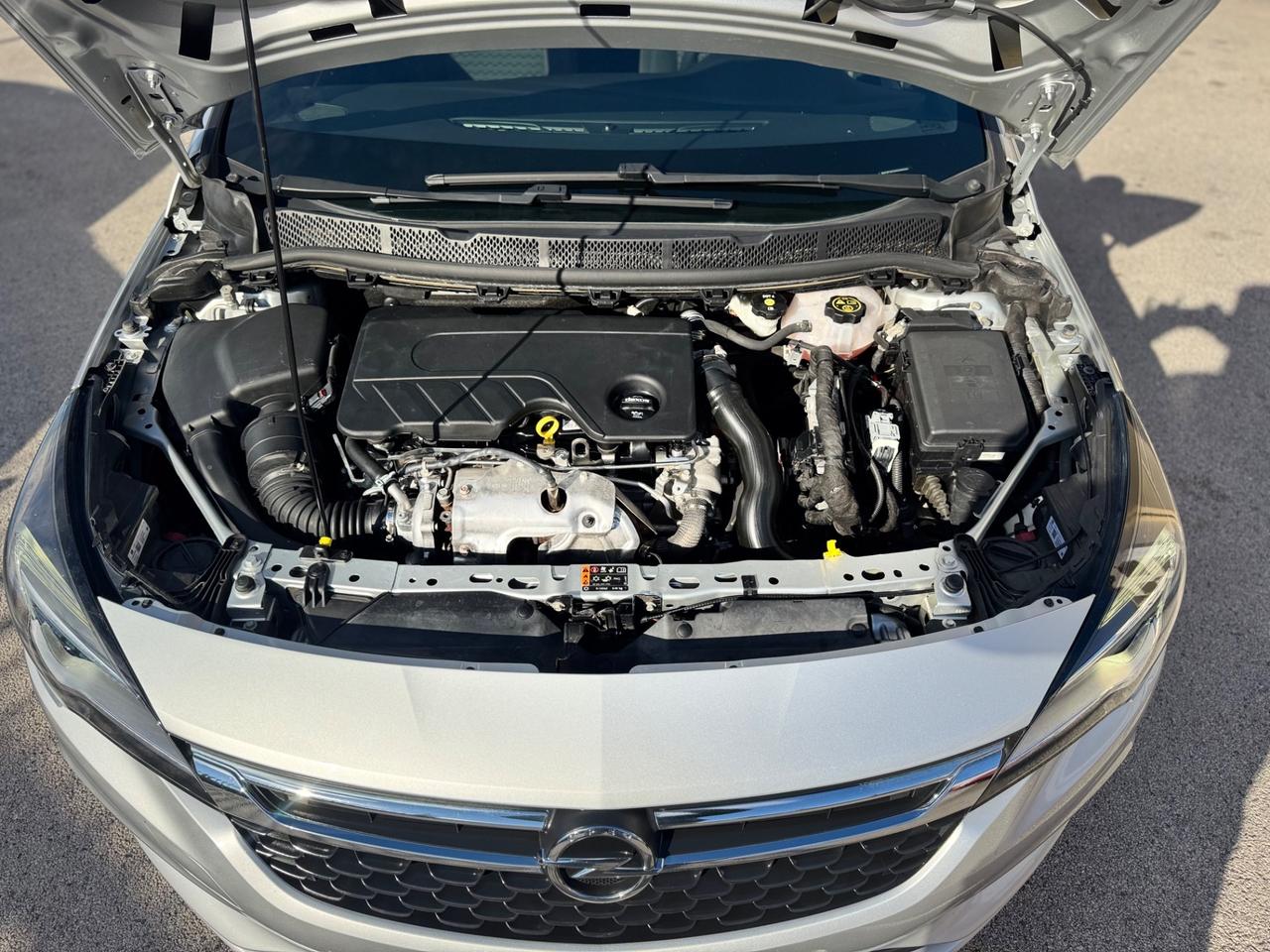 Opel Astra 1.6 CDTi 136CV . 5 porte Innovation