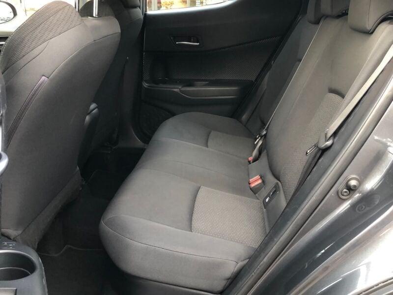 Toyota C-HR C-HR 1.8 Hybrid E-CVT Active