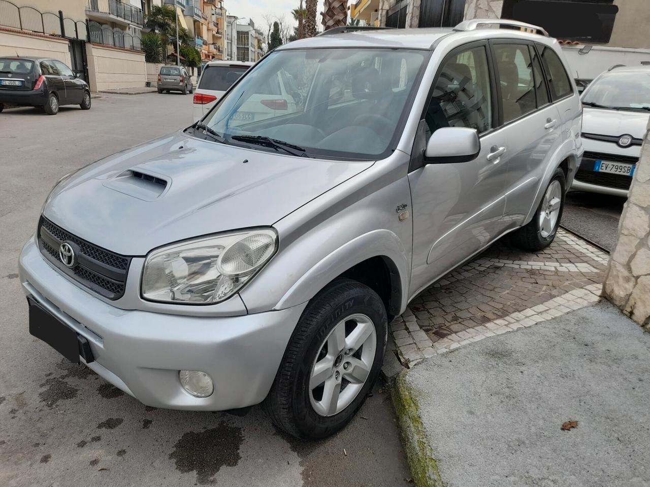 RAV 4 TURBO DIESEL - GANCIO TRAINO