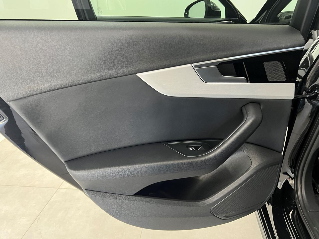 AUDI A4 V 2019 Avant A4 Avant 40 2.0 tdi mhev S line edition quattro 204cv s-tronic